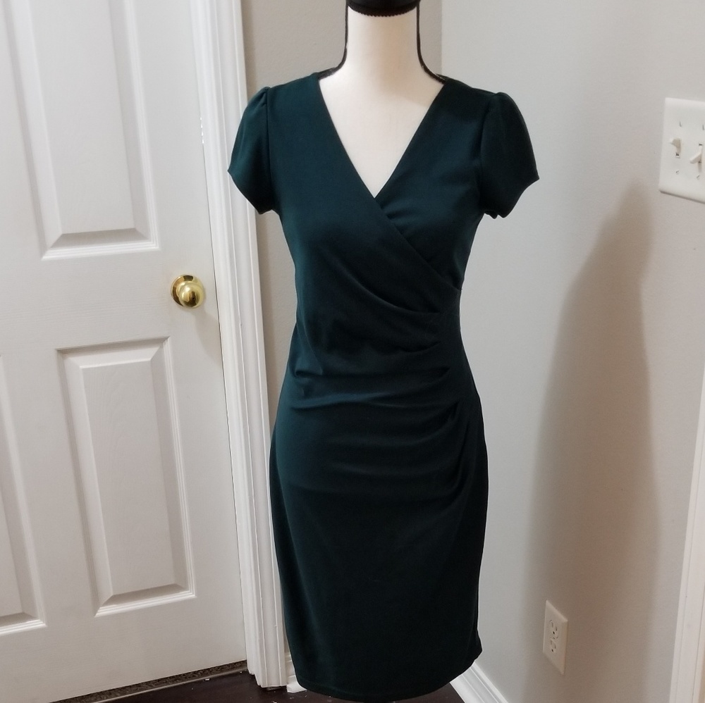 Celine by Champion sz M Green short- sleeve dress